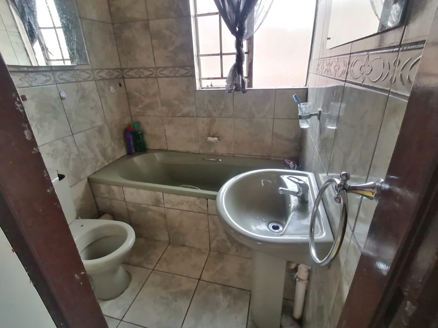 2 Bedroom Property for Sale in Safari Gardens North West